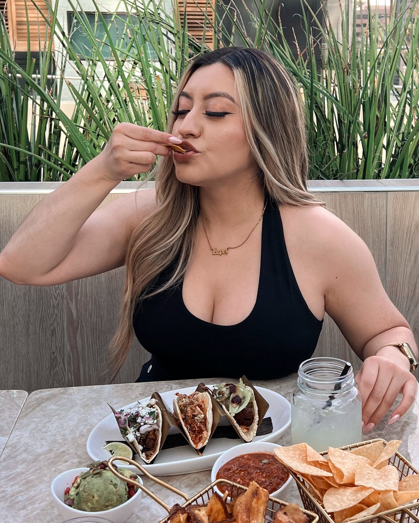 Mindful Eating and Snacking While On-The-Go