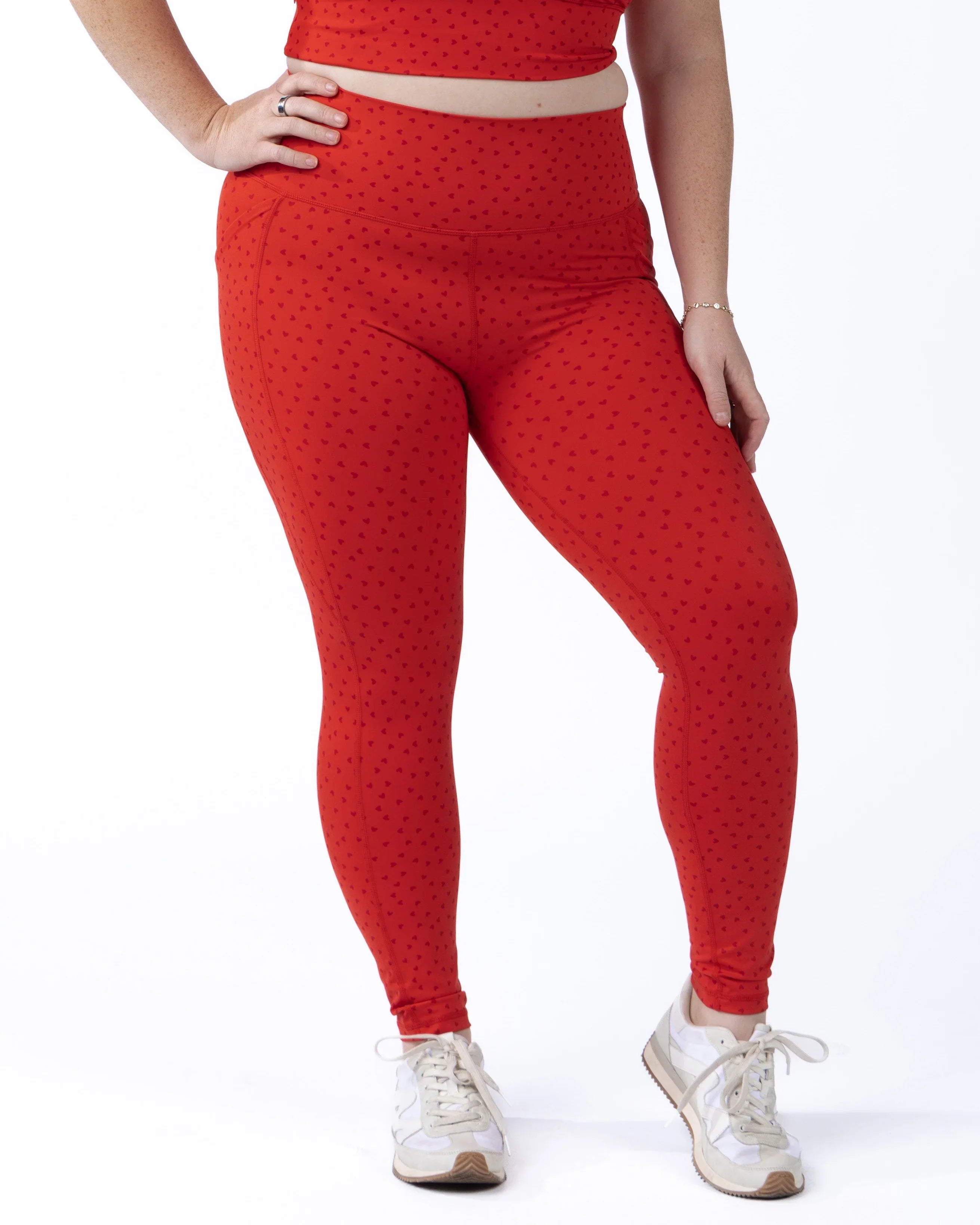 Leggings vs Joggers for Women: Finding Your Perfect Everyday Comfort