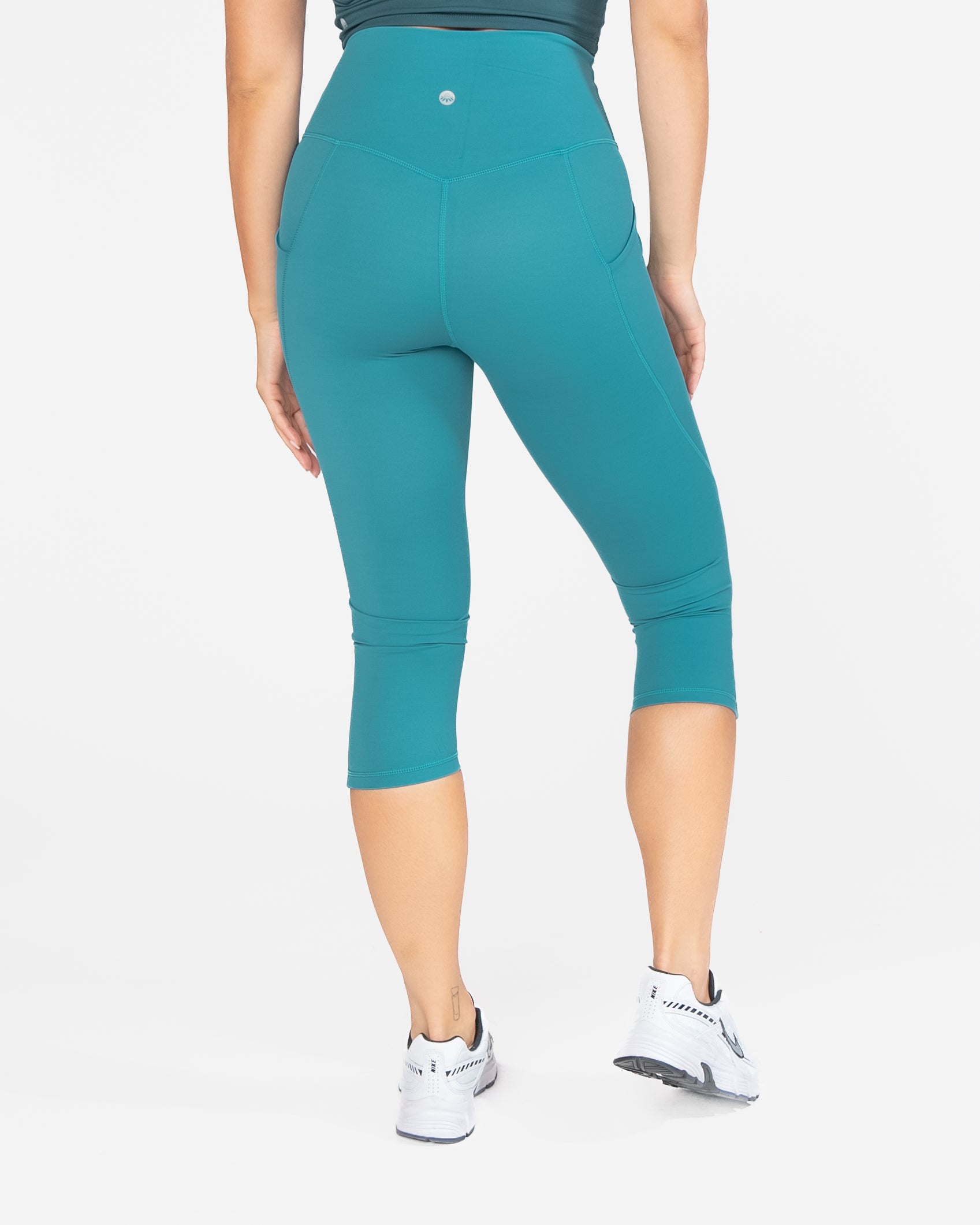Lux Pace Capri (19