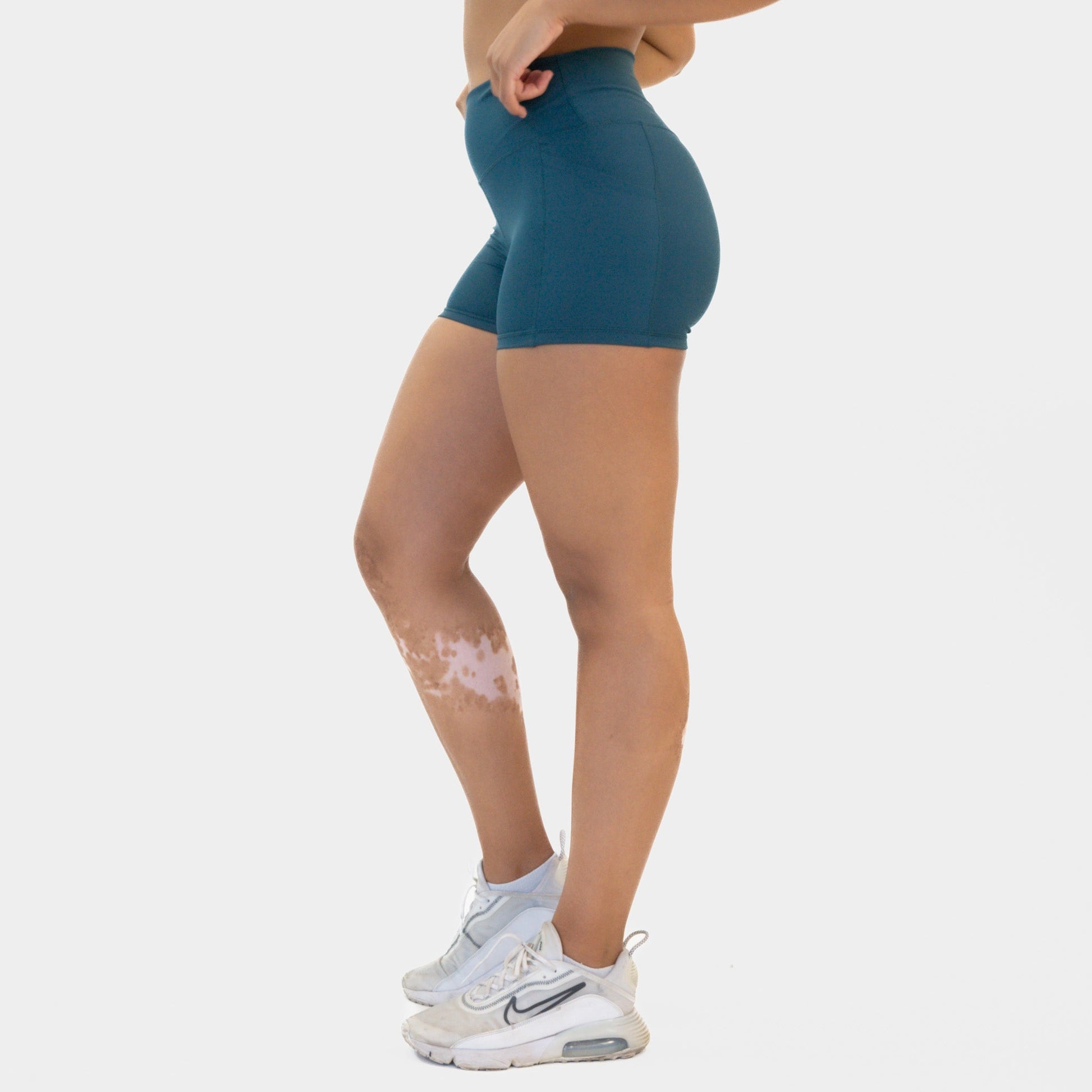 High Waisted Compression Shorts - Pacific
