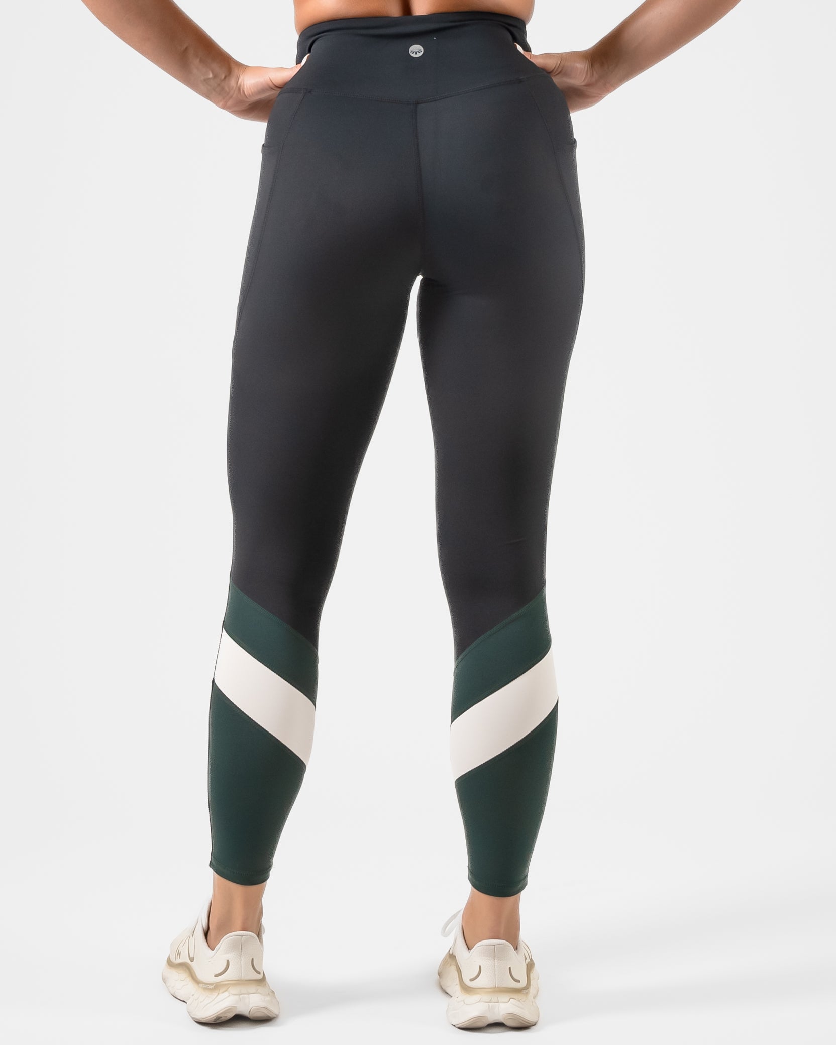 Ascend Leggings - Black, Juniper, Jet Stream