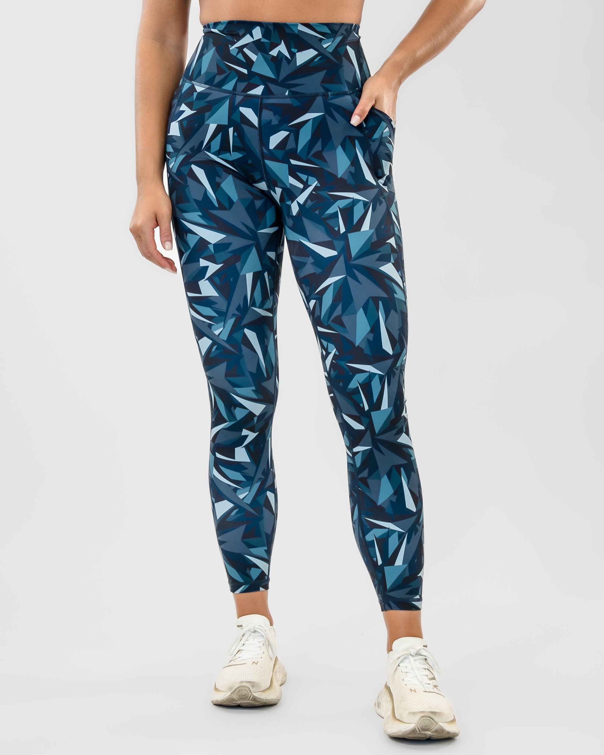 Lux Pace Leggings - Navy Kaleidoscope