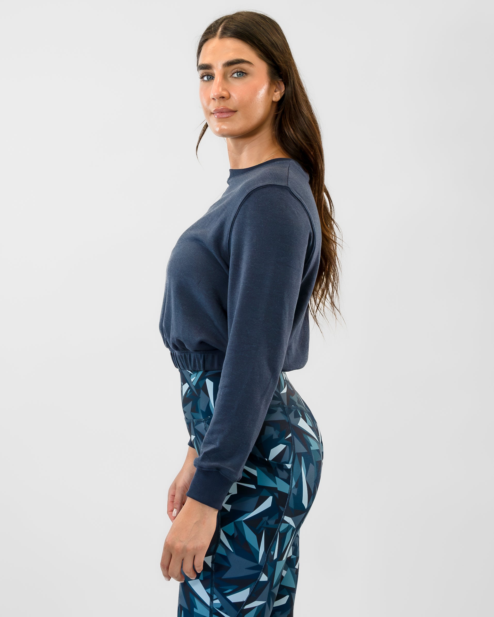 Revive Cropped Crew - Navy