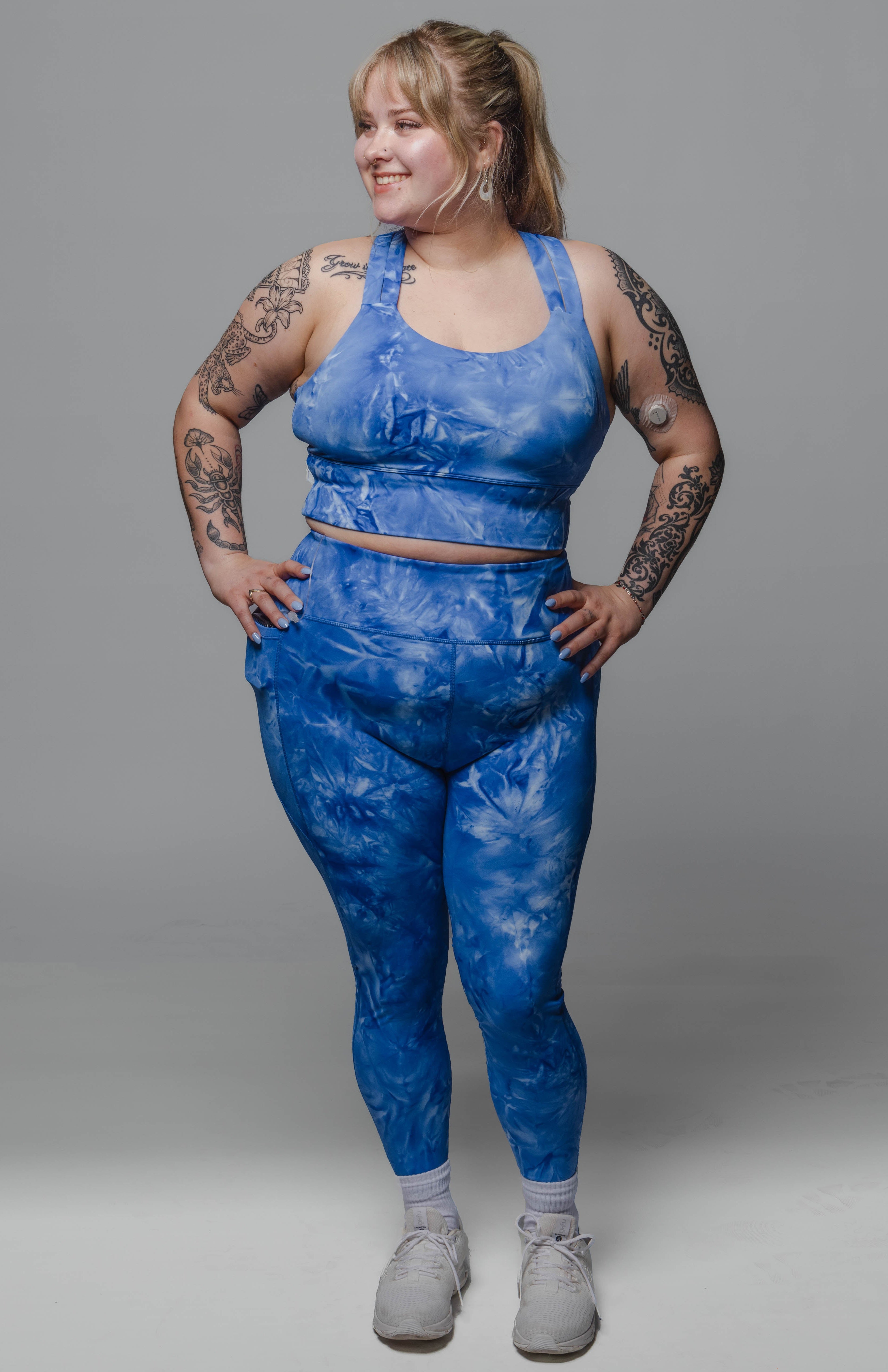 Salsation 最新作！Cotton Bra！ Tie−Dye Sサイズ Senita Athletics: Cobalt Tie Dye Lux Baseline Leggings (23