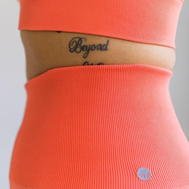 Beyond Seamless 7/8 Capris - Coral - Senita Athletics