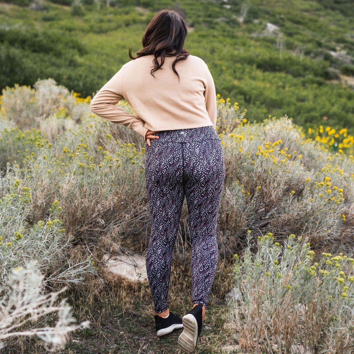 Salutation Pants - Impressions - Senita Athletics